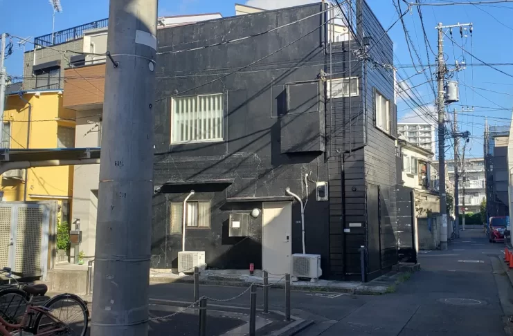 渋谷ウェストビル1階